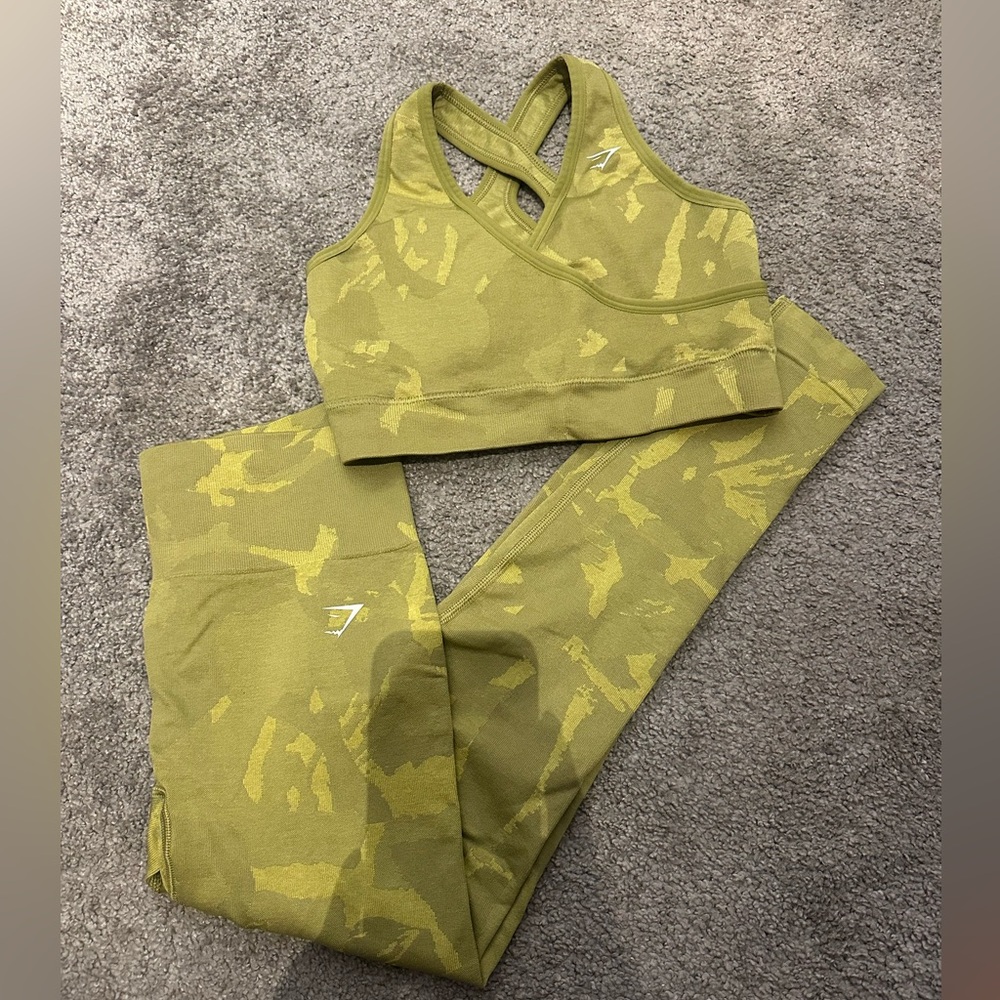 Gymshark Adapt Camo Sealmess Set